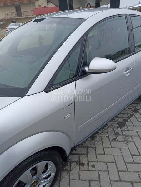 Audi A2 