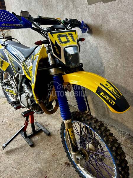 Suzuki drz 400 E
