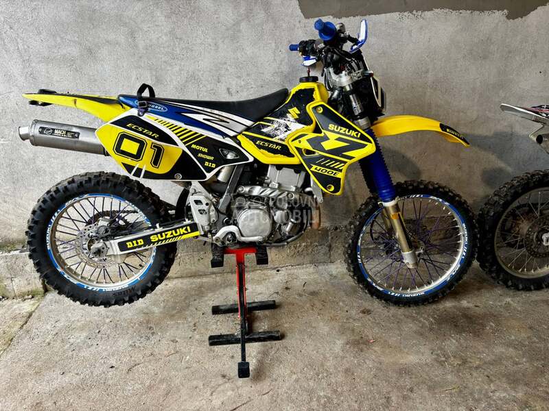 Suzuki drz 400 E