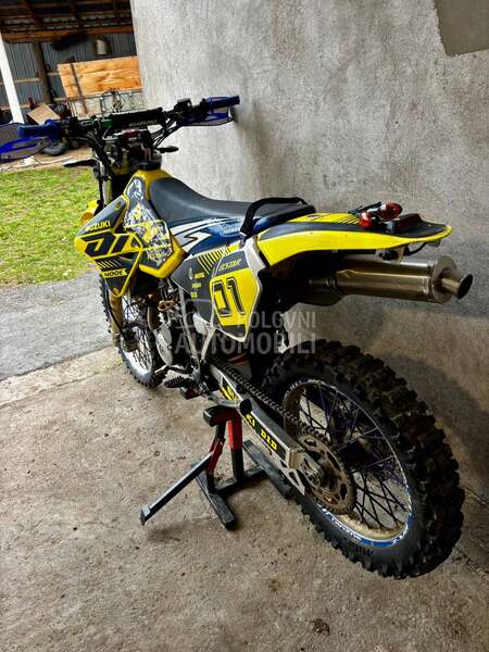 Suzuki drz 400 E