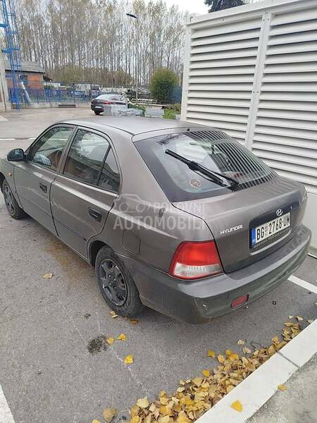 Hyundai Accent 