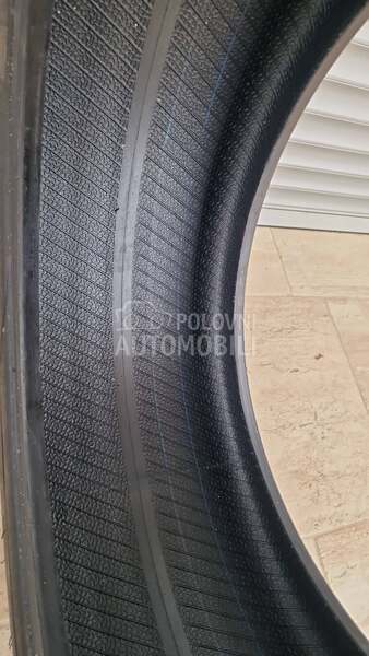 Ostalo 225/45 R17 Letnja