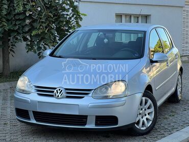 Volkswagen Golf 5 1.6B S A L O N