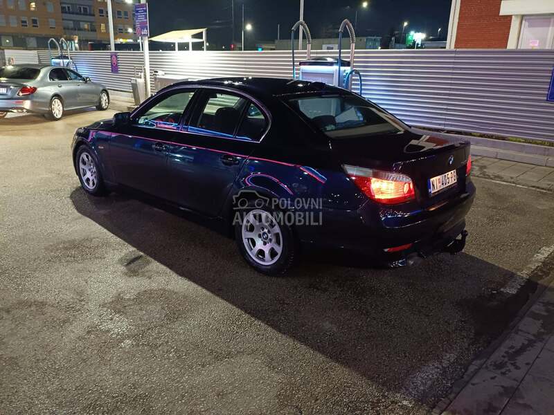 BMW 520 