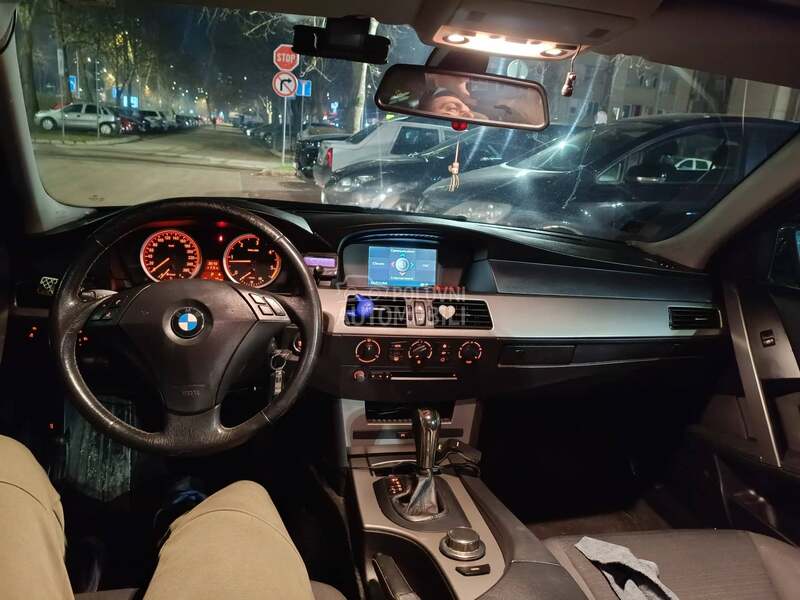 BMW 520 
