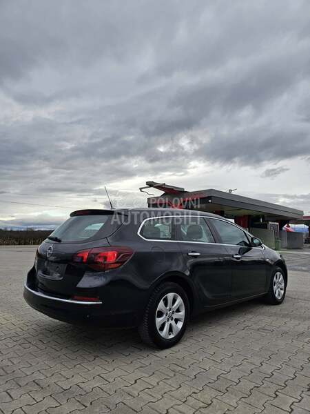 Opel Astra J 1.4