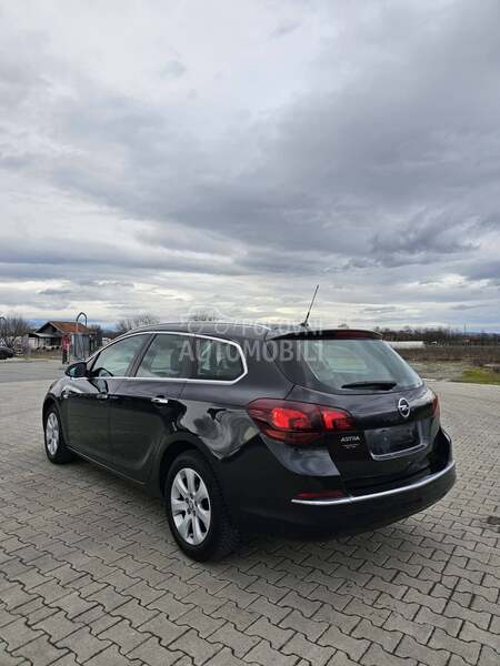 Opel Astra J 1.4