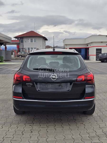 Opel Astra J 1.4