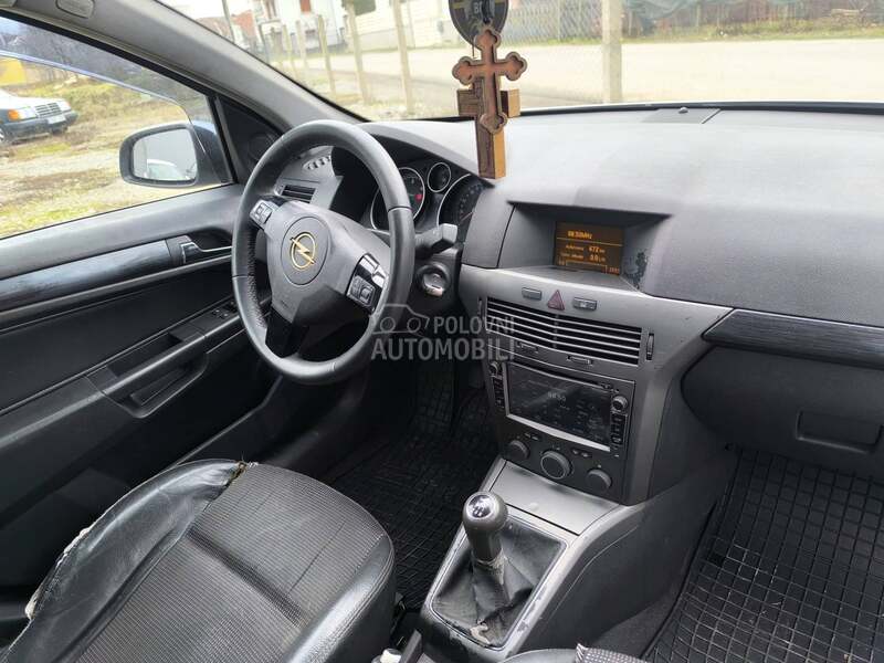 Opel Astra H 