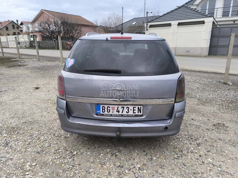 Opel Astra H 