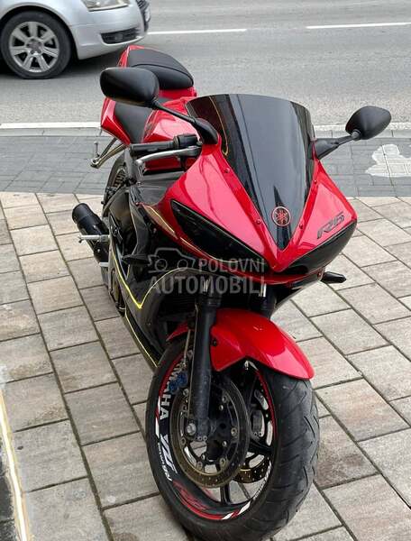 Yamaha R6