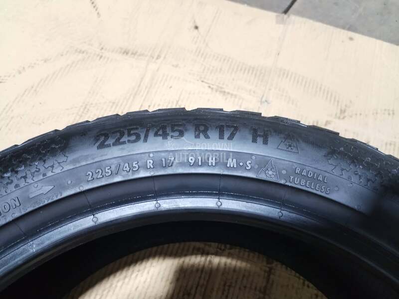 Continental 225/45 R17 Zimska