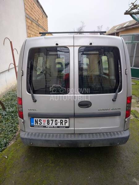 Opel Combo 1,6