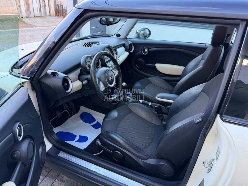 MINI Cooper iz CH  dissel