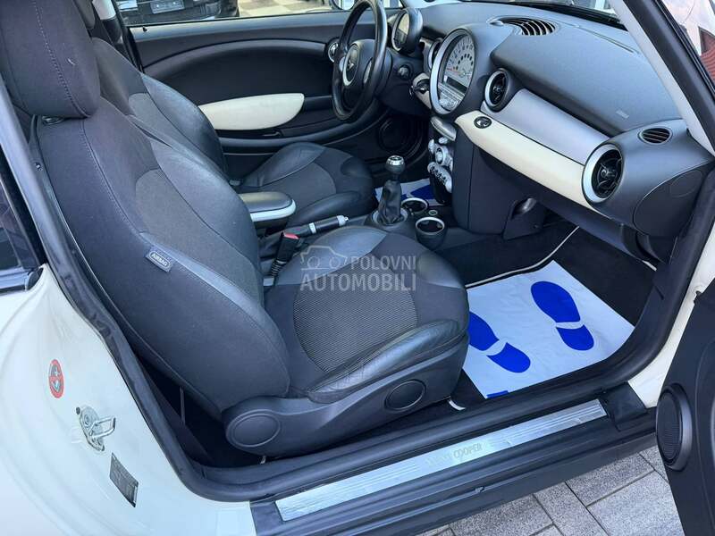 MINI Cooper iz CH  dissel