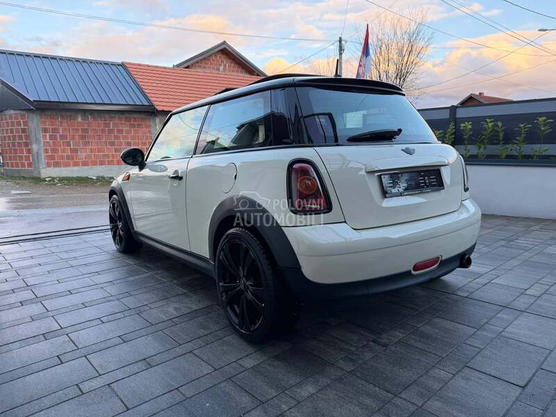 MINI Cooper iz CH  dissel