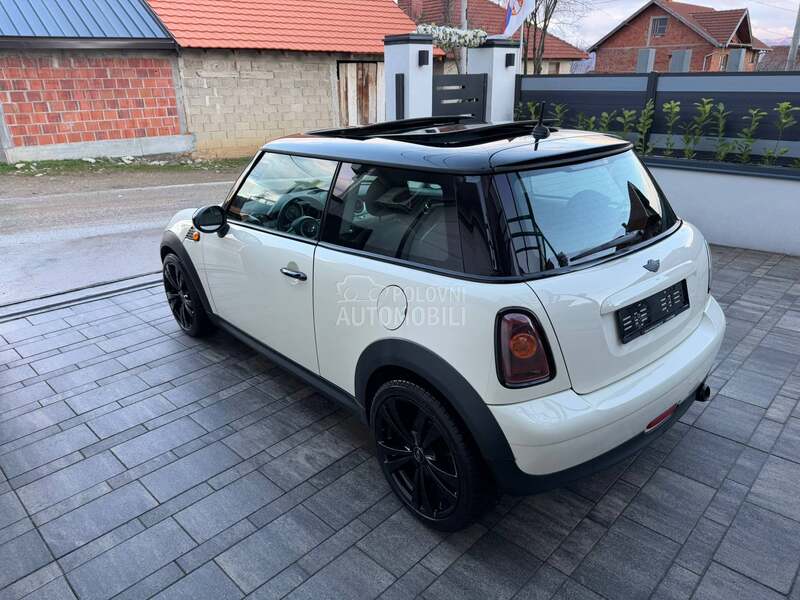 MINI Cooper iz CH  dissel