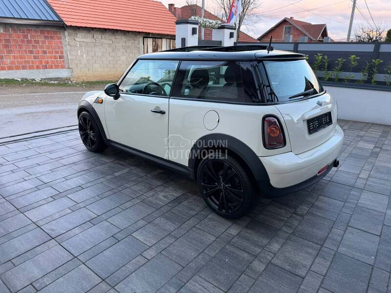 MINI Cooper iz CH  dissel