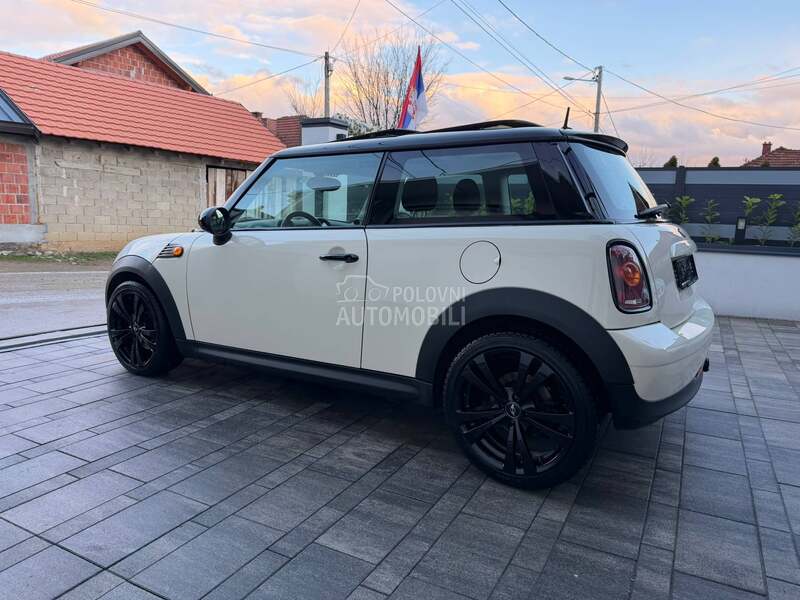 MINI Cooper iz CH  dissel