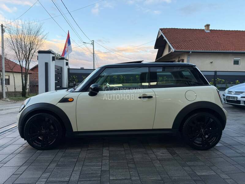 MINI Cooper iz CH  dissel