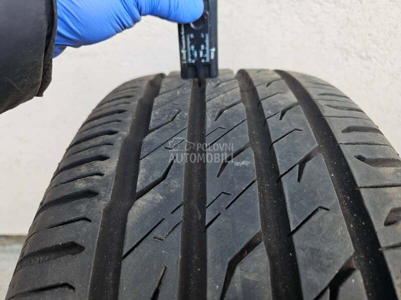 Semperit 235/40 R19 Letnja