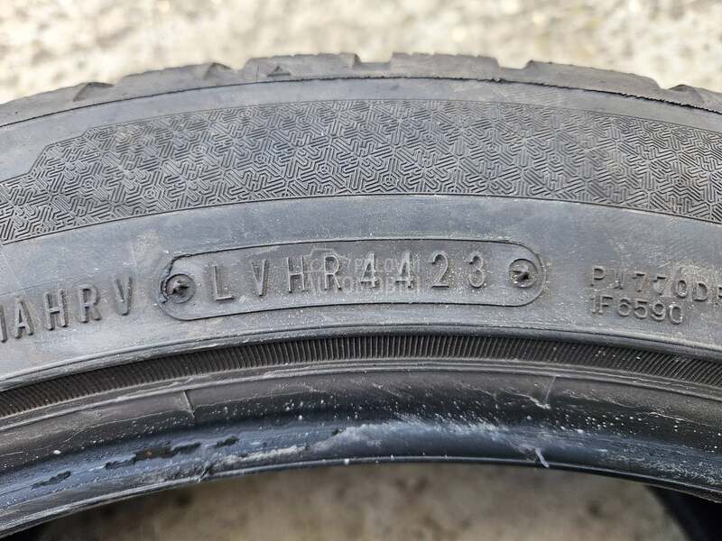 Falken 265/40 R19 Zimska