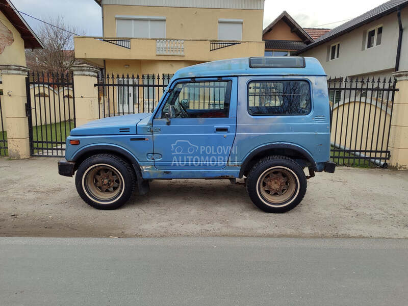 Suzuki SJ Samurai 413