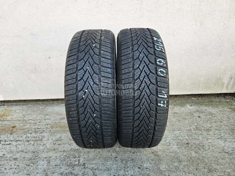 Semperit 215/60 R17 Zimska