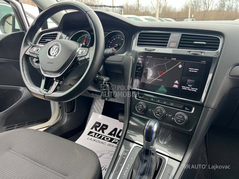 Volkswagen Golf 7 e-GOLF 7.5