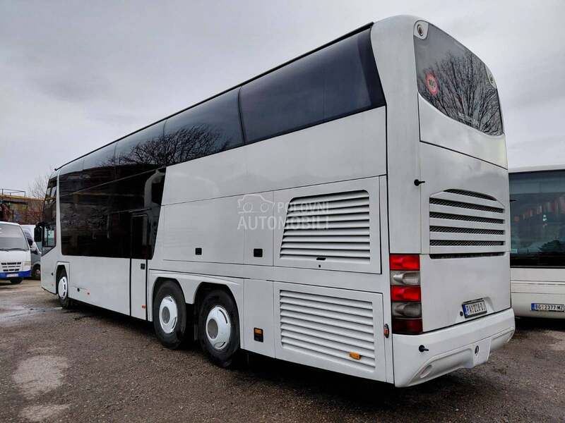Neoplan Skyliner