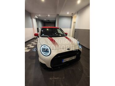 MINI Cooper se