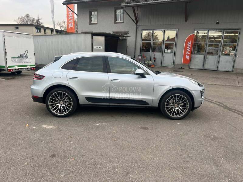 Porsche Macan S