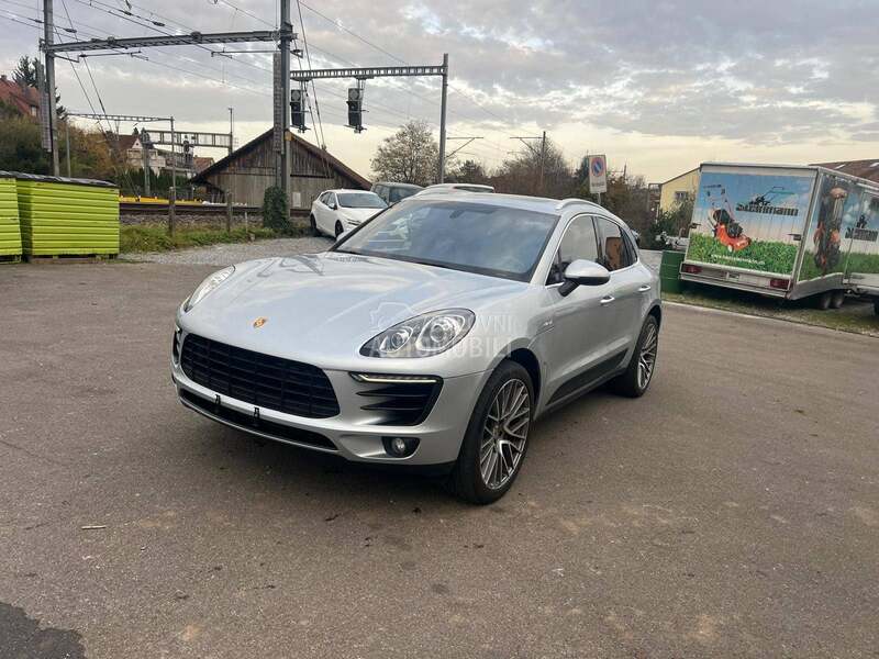 Porsche Macan S