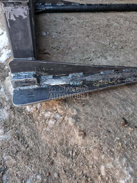 Vile, nosač za rolo bale