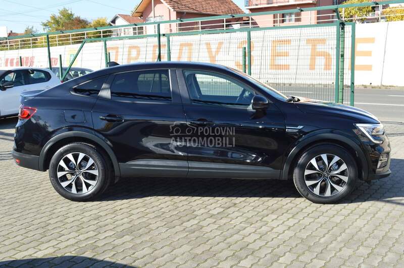 Renault Arkana 1.6 E-Tech145 Busine