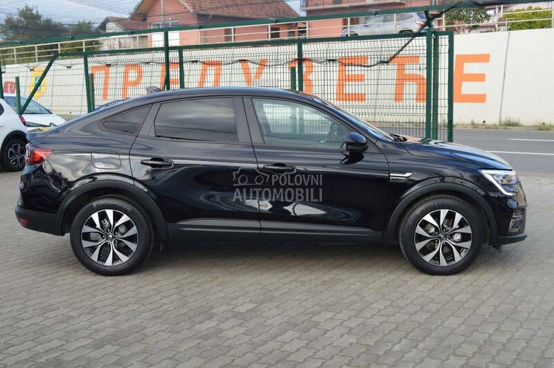 Renault Arkana 1.6 E-Tech145 Busine