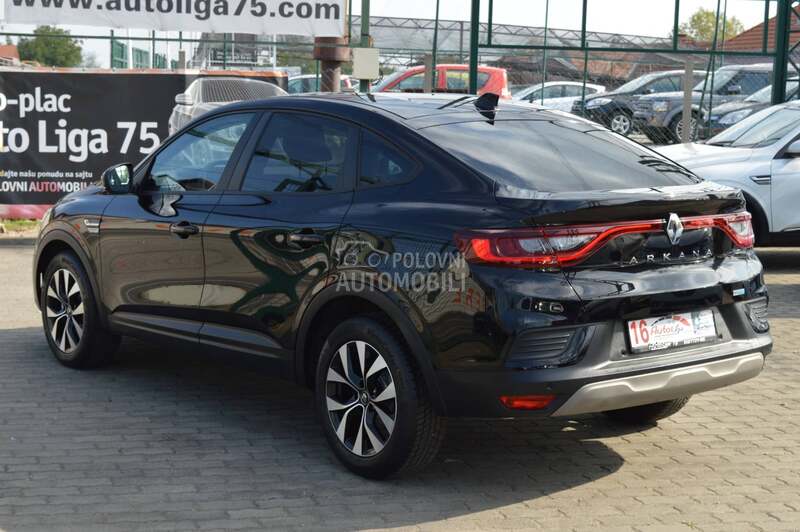 Renault Arkana 1.6 E-Tech145 Busine