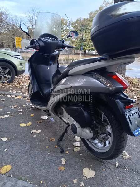 Peugeot geopolis 250