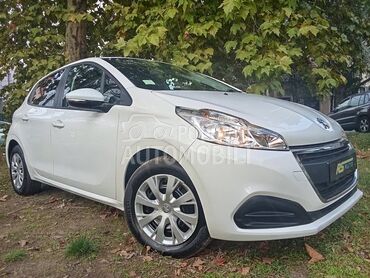 Peugeot 208 7,7,0,0,0 RATA 75e