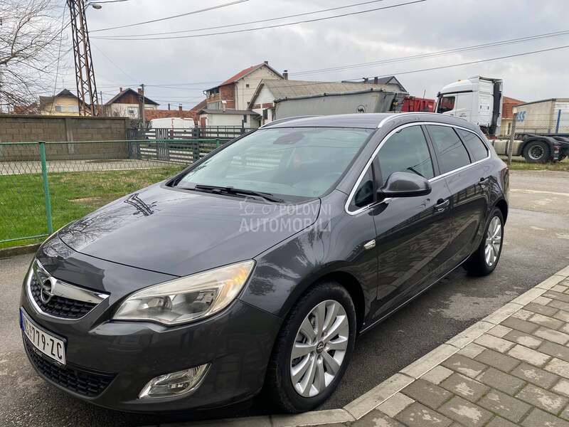 Opel Astra J 1.7 CDTI