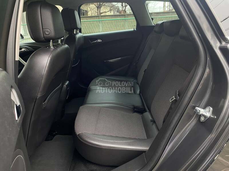 Opel Astra J 1.7 CDTI