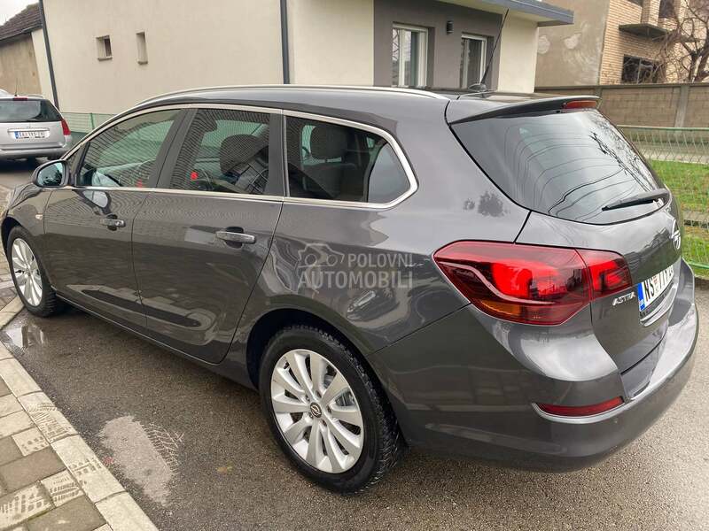 Opel Astra J 1.7 CDTI