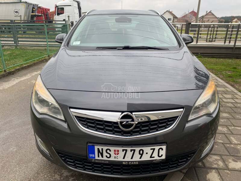 Opel Astra J 1.7 CDTI