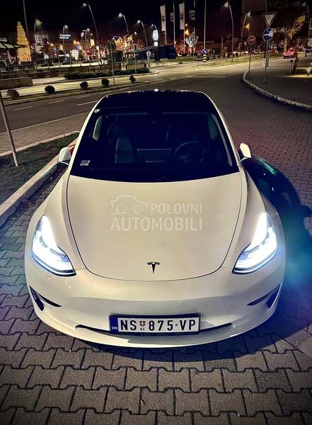 Tesla Model 3 performance