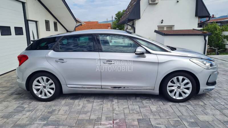 Citroen DS5 