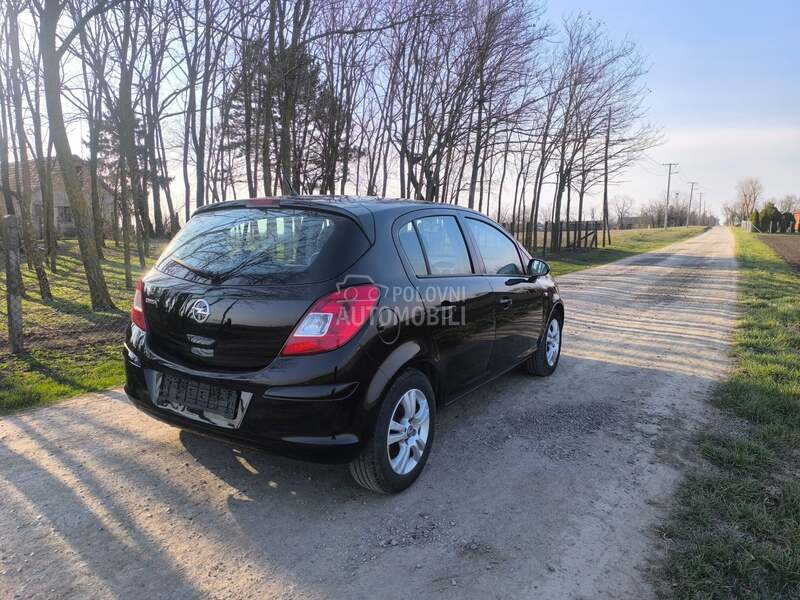 Opel Corsa D 1,4