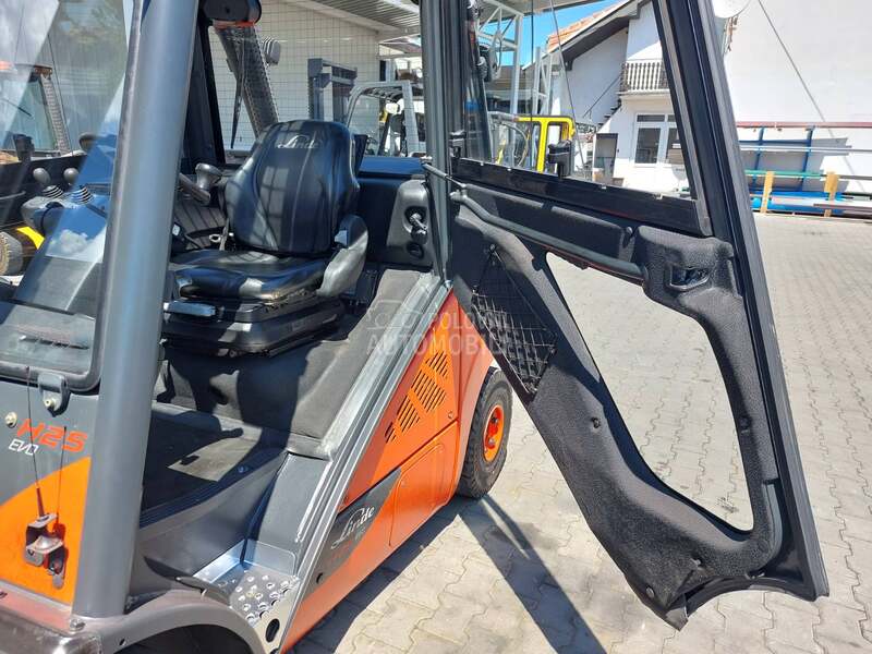 Linde H25 t izvlacenje vila