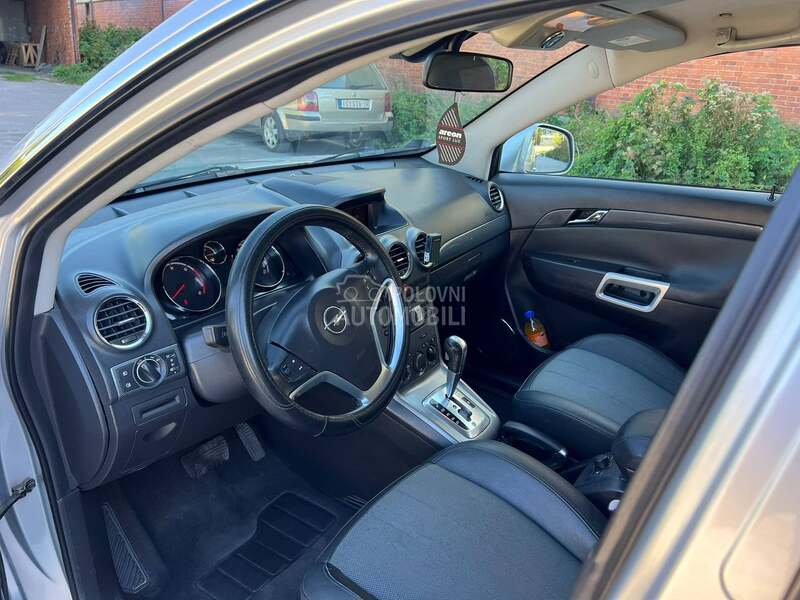 Opel Antara 