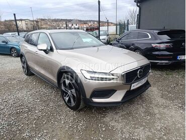 Volvo V60 Cross Country 2.0d