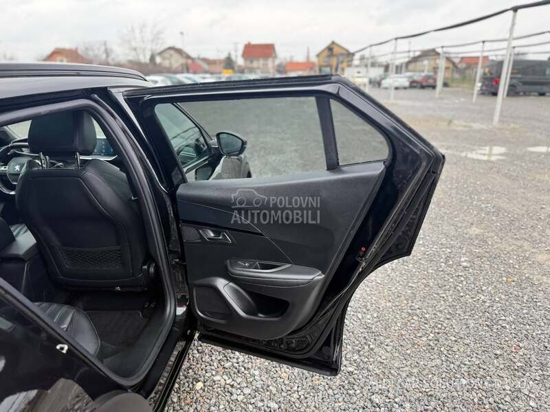 Peugeot 2008 E Gt